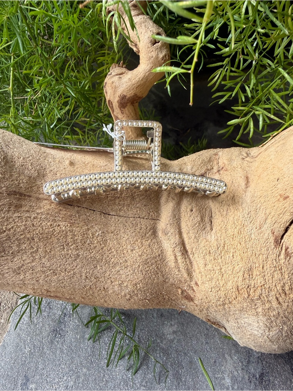 New🌟Free People-Crystal-Embellished Hair Claw Clip - Silver
